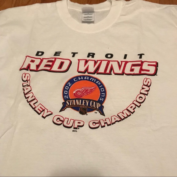 SOLD ❌ Vintage 2002 Detroit Red Wings T-shirts - Picture 7 of 8